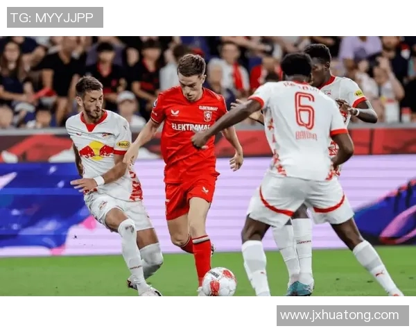 乌德勒支与布雷达激战正酣比分悬念引发球迷热议