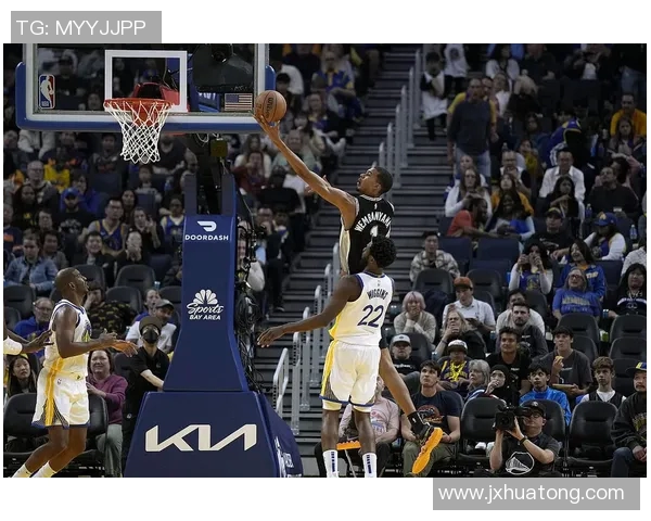 文班亚马法国队首场比赛狂砍27分震撼意大利引发NBA球探热切关注